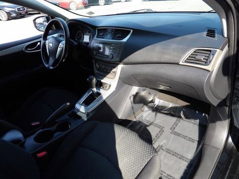 Used 2013 Nissan Sentra SR w/ Driver Pkg image 15