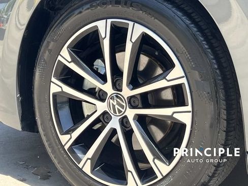Used 2024 Volkswagen Jetta Sport FWD image 7
