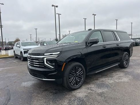 New 2026 Chevrolet Suburban LT w/ Comfort Package image 7