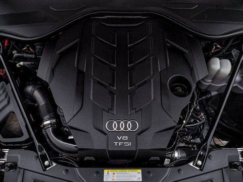 Used 2020 Audi A8 L 4.0T w/ Sport Plus Package image 30