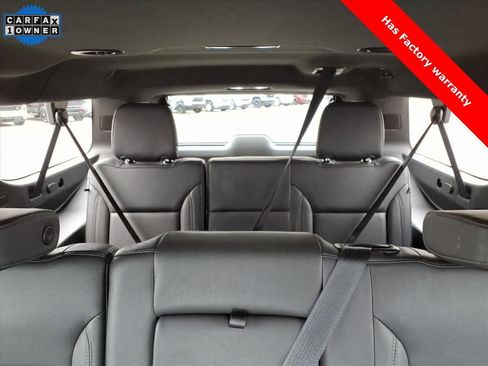 Used 2024 Chevrolet Suburban LT image 19