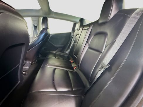 Used 2021 Tesla Model 3 Standard Range Plus image 24