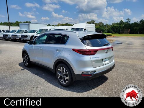 Used 2020 Kia Sportage EX FWD image 3