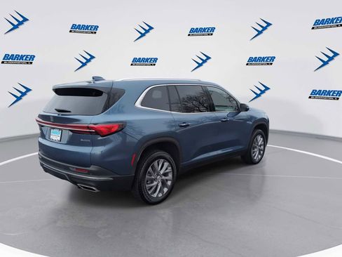 Used 2025 Buick Enclave Preferred image 8