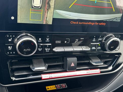 Certified 2026 Toyota Highlander Limited image 29