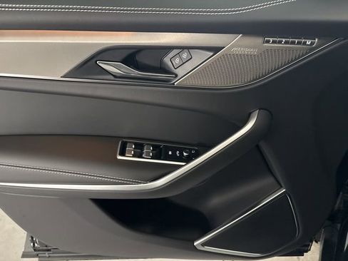 Used 2025 Jaguar F-PACE R-Dynamic S image 14