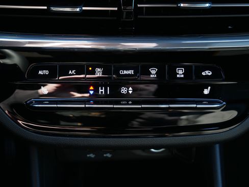 New 2026 Buick Envista Avenir image 8