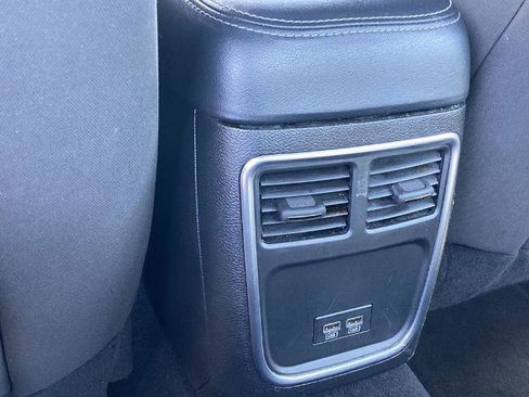 Used 2023 Dodge Charger SXT RWD image 16