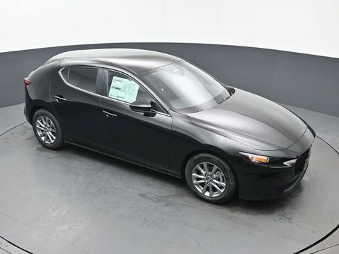 Used 2025 MAZDA MAZDA3 s FWD image 40