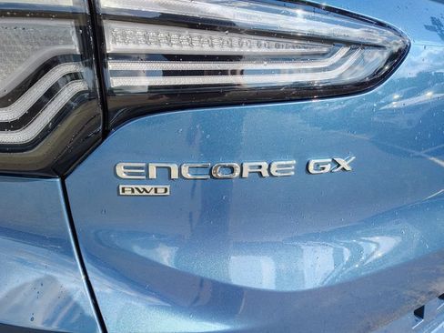 Certified 2024 Buick Encore GX Avenir w/ Avenir Technology Package AWD/4WD image 6