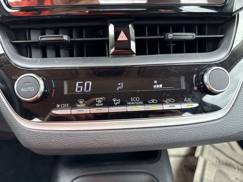 Certified 2025 Toyota Corolla LE FWD image 16