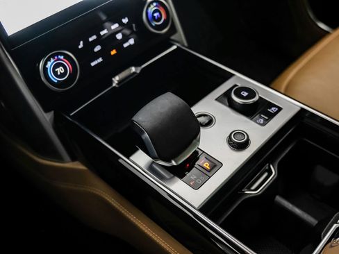 Used 2023 Land Rover Range Rover SE AWD/4WD image 52