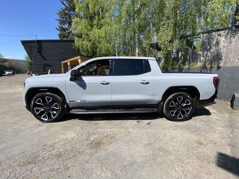 Used 2025 GMC Sierra EV Denali AWD/4WD image 3