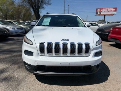 Used 2014 Jeep Cherokee Latitude w/ Comfort/Convenience Group image 2