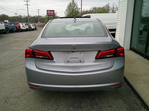 Used 2015 Acura TLX V6 SH-AWD w/ Technology Pkg image 6