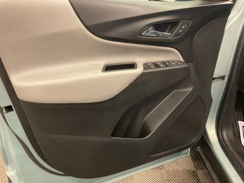 Used 2022 Chevrolet Equinox LT image 10