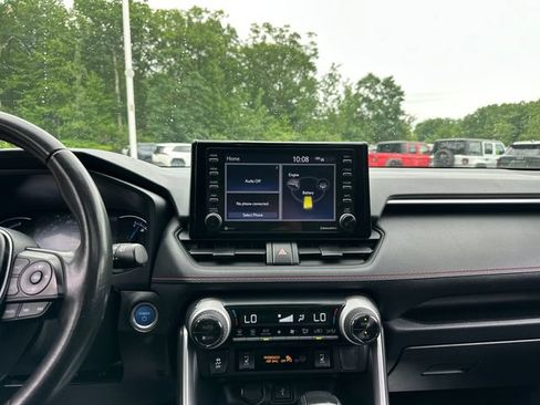 Used 2021 Toyota RAV4 SE w/ Weather & Moonroof Package AWD/4WD image 23