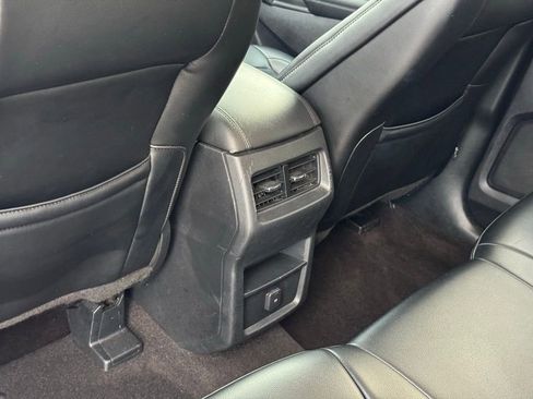 Used 2020 Ford Edge SEL image 27