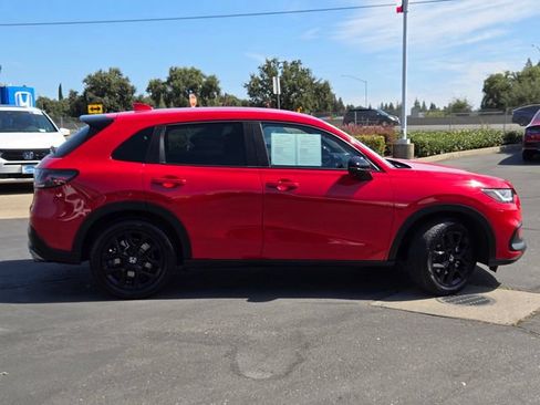 Used 2023 Honda HR-V Sport image 3