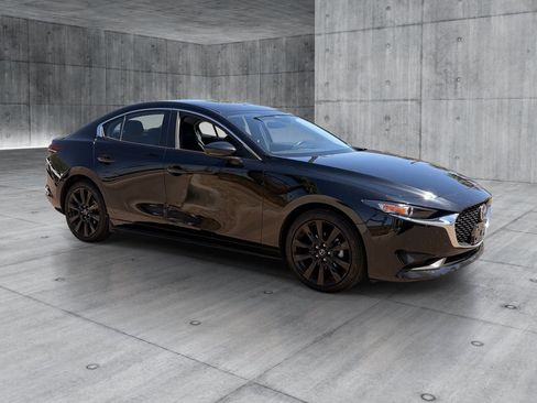 Used 2025 MAZDA MAZDA3 s FWD image 7