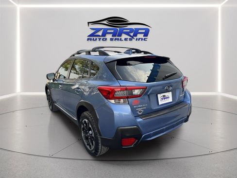 Used 2022 Subaru Crosstrek 2.0i Premium image 4