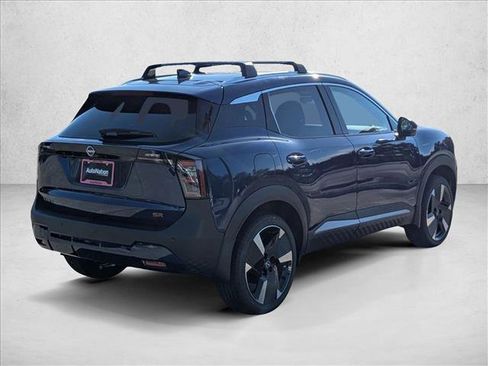 New 2026 Nissan Kicks SR image 2