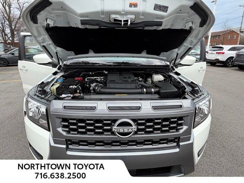 Used 2025 Nissan Frontier SV w/ SV Convenience Package AWD/4WD image 19