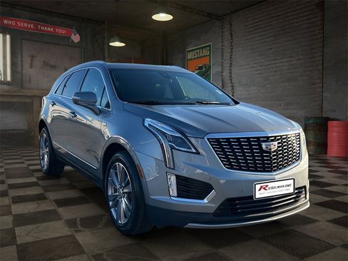 Used 2024 Cadillac XT5 Premium Luxury image 7