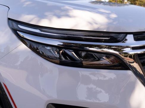 Used 2023 Chevrolet Equinox LT w/ LPO, Floor Liner Package image 28