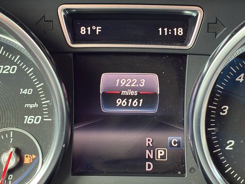 Used 2019 Mercedes-Benz GLS 450 4MATIC image 25
