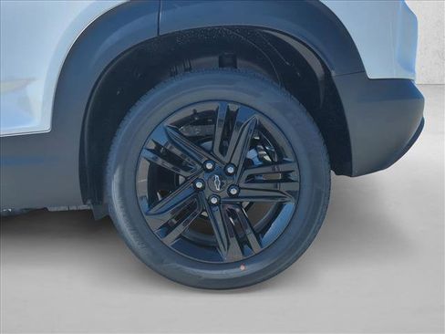 New 2026 Chevrolet TrailBlazer LT w/ Convenience Package FWD image 10