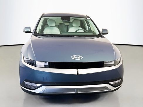 Used 2023 Hyundai Ioniq 5 SEL image 2