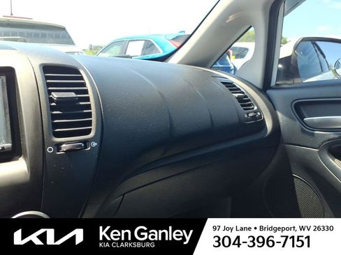 Used 2017 Kia Forte LX FWD image 19