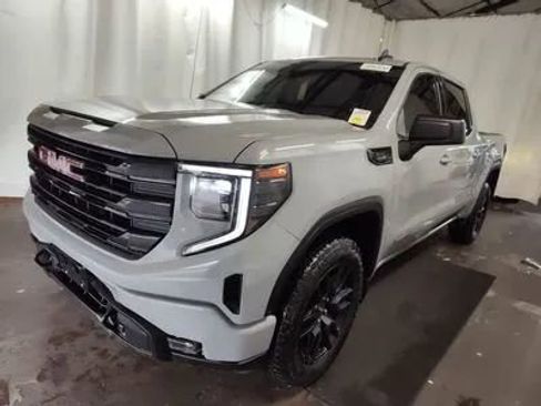Used 2024 GMC Sierra 1500 Elevation image 1