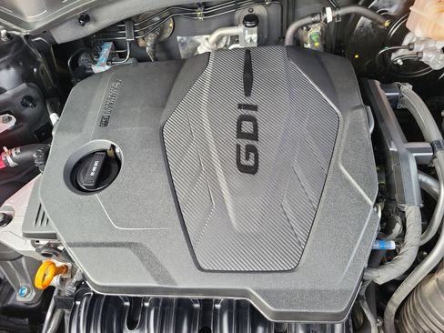 Used 2024 Kia Sorento S image 16