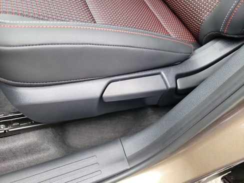 New 2026 Nissan Kicks SR w/ SR Premium Package FWD image 9
