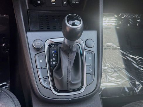Used 2023 Hyundai Kona Limited w/ Cargo Package FWD image 14