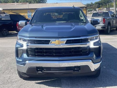 Used 2024 Chevrolet Silverado 1500 LT AWD/4WD image 10