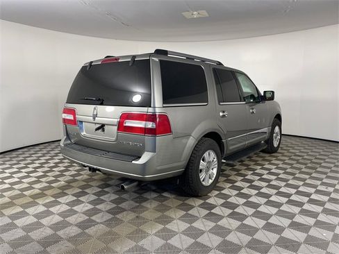 Used 2008 Lincoln Navigator 4WD image 23
