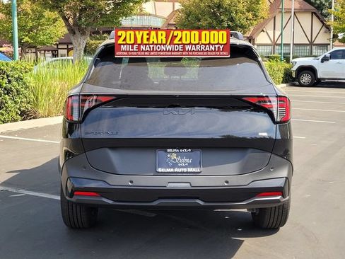 New 2026 Kia Sportage X-Line w/ X-Line Technology Package AWD/4WD image 5