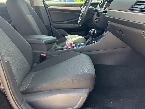 Used 2019 Volkswagen Jetta S FWD image 11