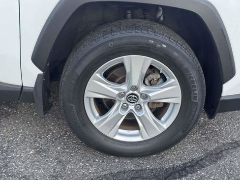 Certified 2020 Toyota RAV4 LE image 9