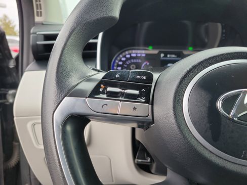 Used 2022 Hyundai Tucson SE image 22