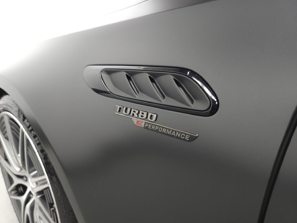 Used 2024 Mercedes-Benz C 63 AMG S image 35