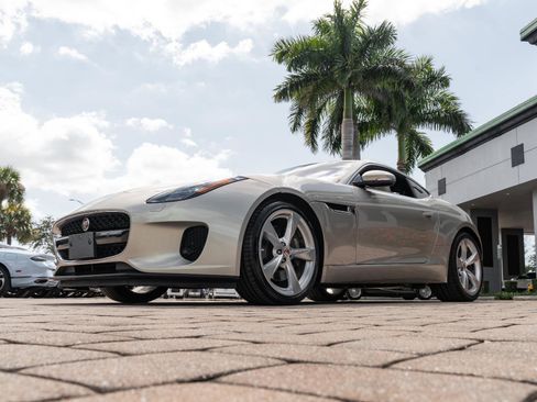 Used 2020 Jaguar F-TYPE Coupe image 7