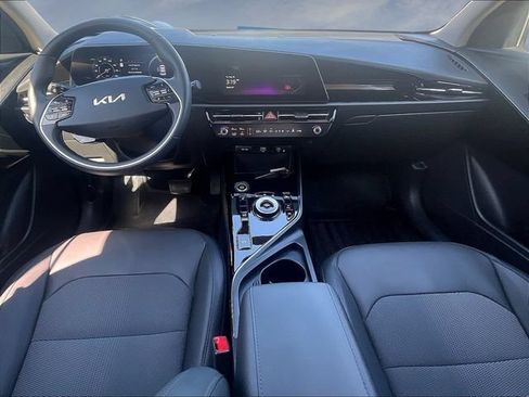 Used 2024 Kia Niro Wind FWD image 9