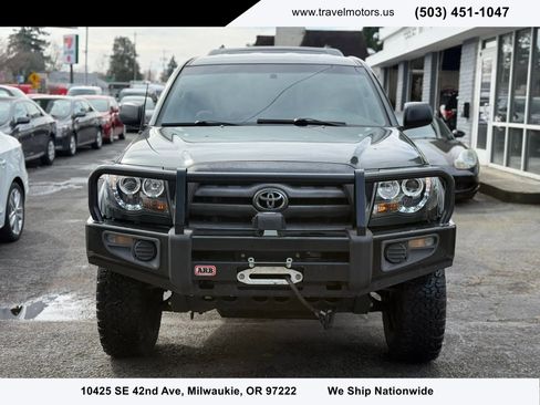 Used 2010 Toyota Tacoma Pickup 4D 6 ft image 2