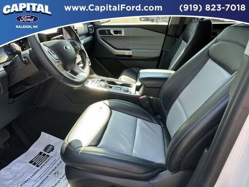 Certified 2023 Ford Explorer XLT w/ Equipment Group 202A AWD/4WD image 19