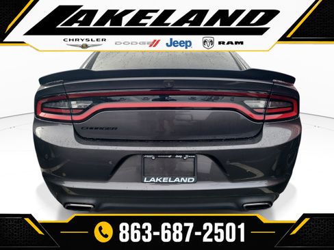 Used 2022 Dodge Charger SXT w/ Blacktop Package RWD image 5