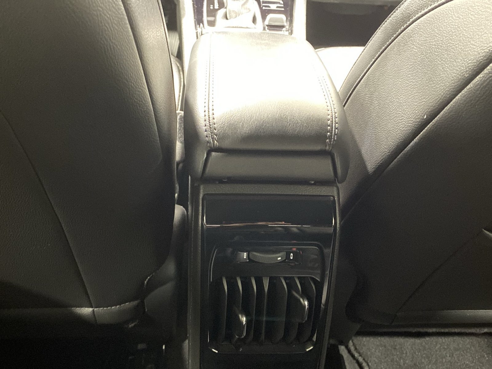 Used 2025 Jeep Compass Limited AWD/4WD image 20